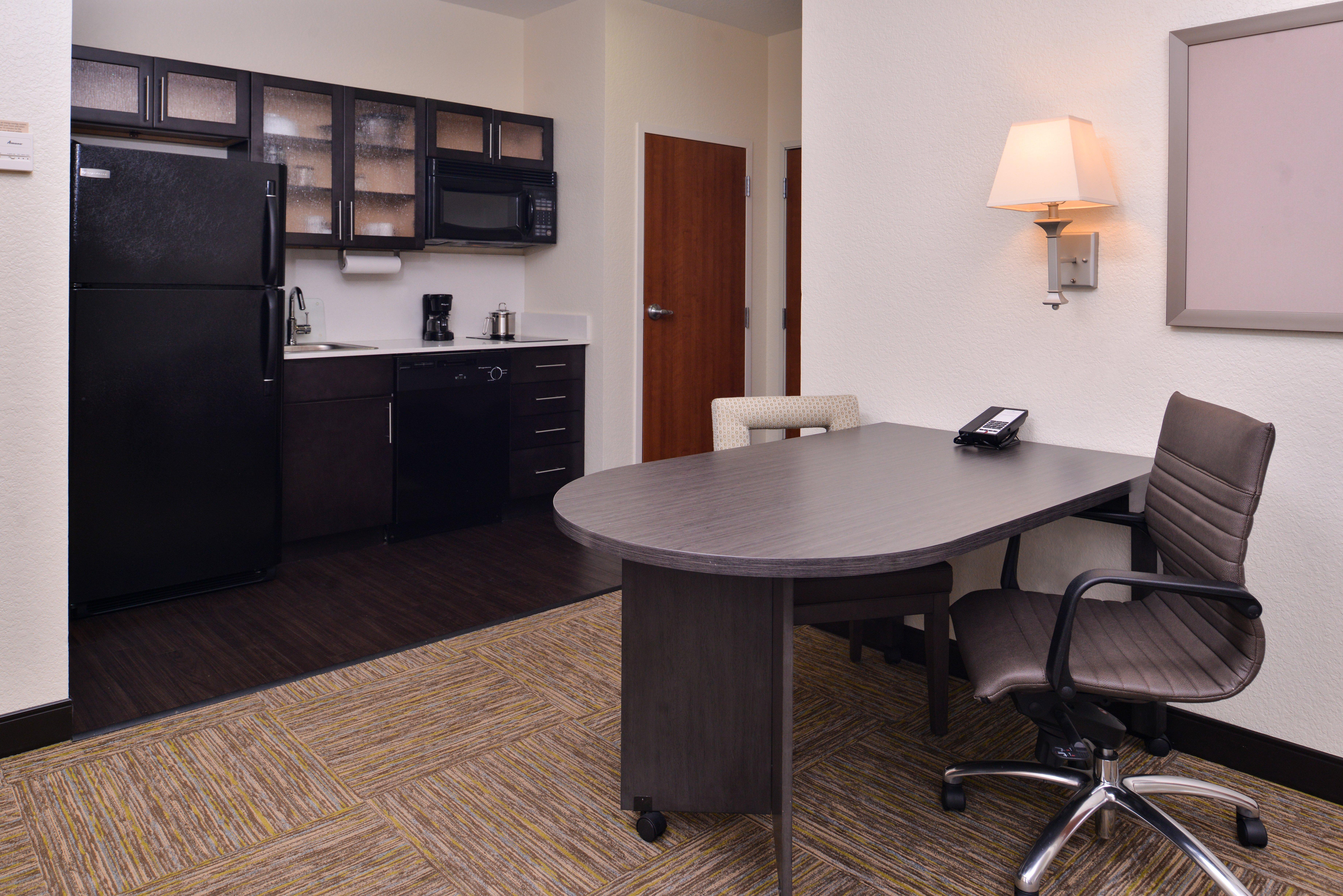 Candlewood Suites Terre Haute By Ihg Екстер'єр фото