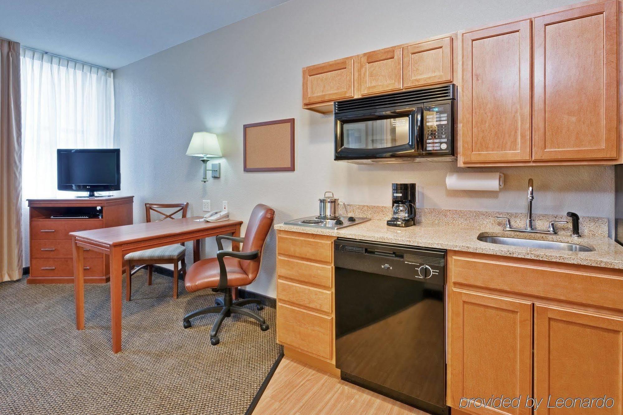 Candlewood Suites Terre Haute By Ihg Екстер'єр фото